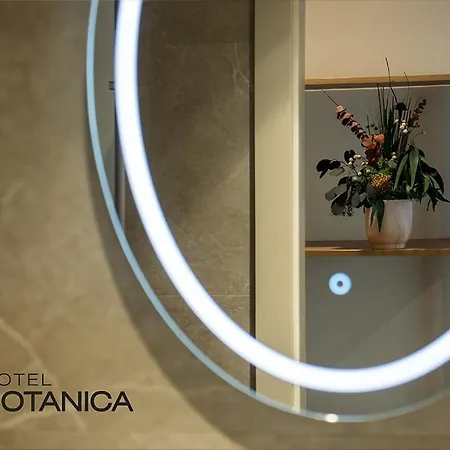 Готель Botanica Белград